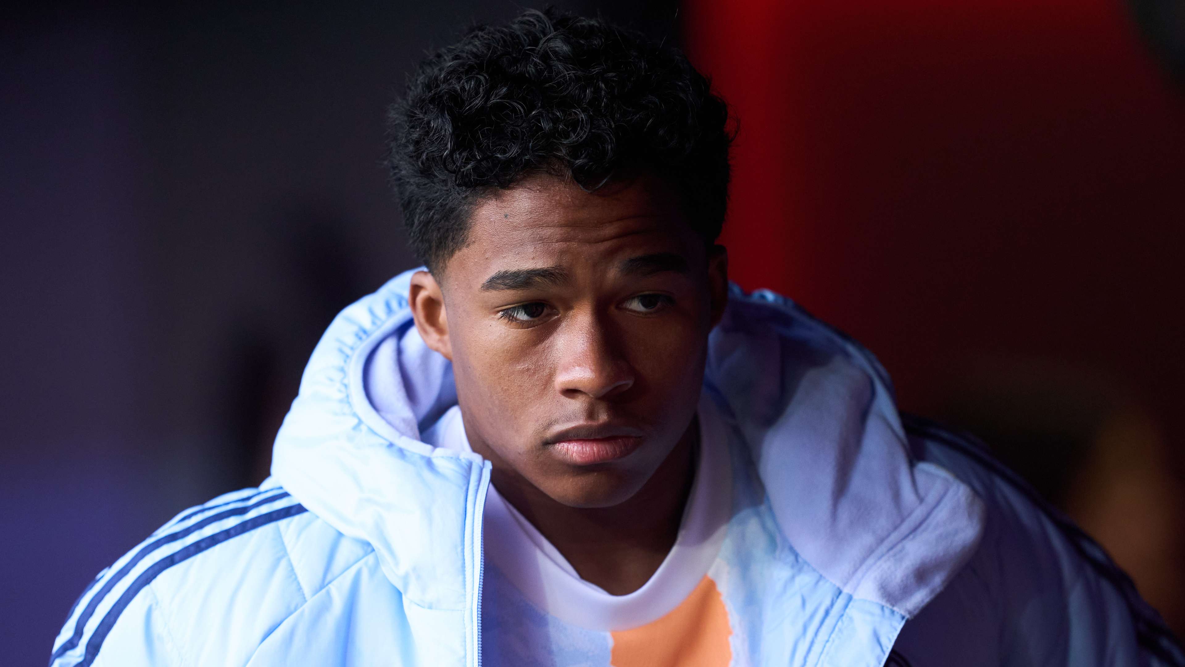 过紧张而激 过紧张而激