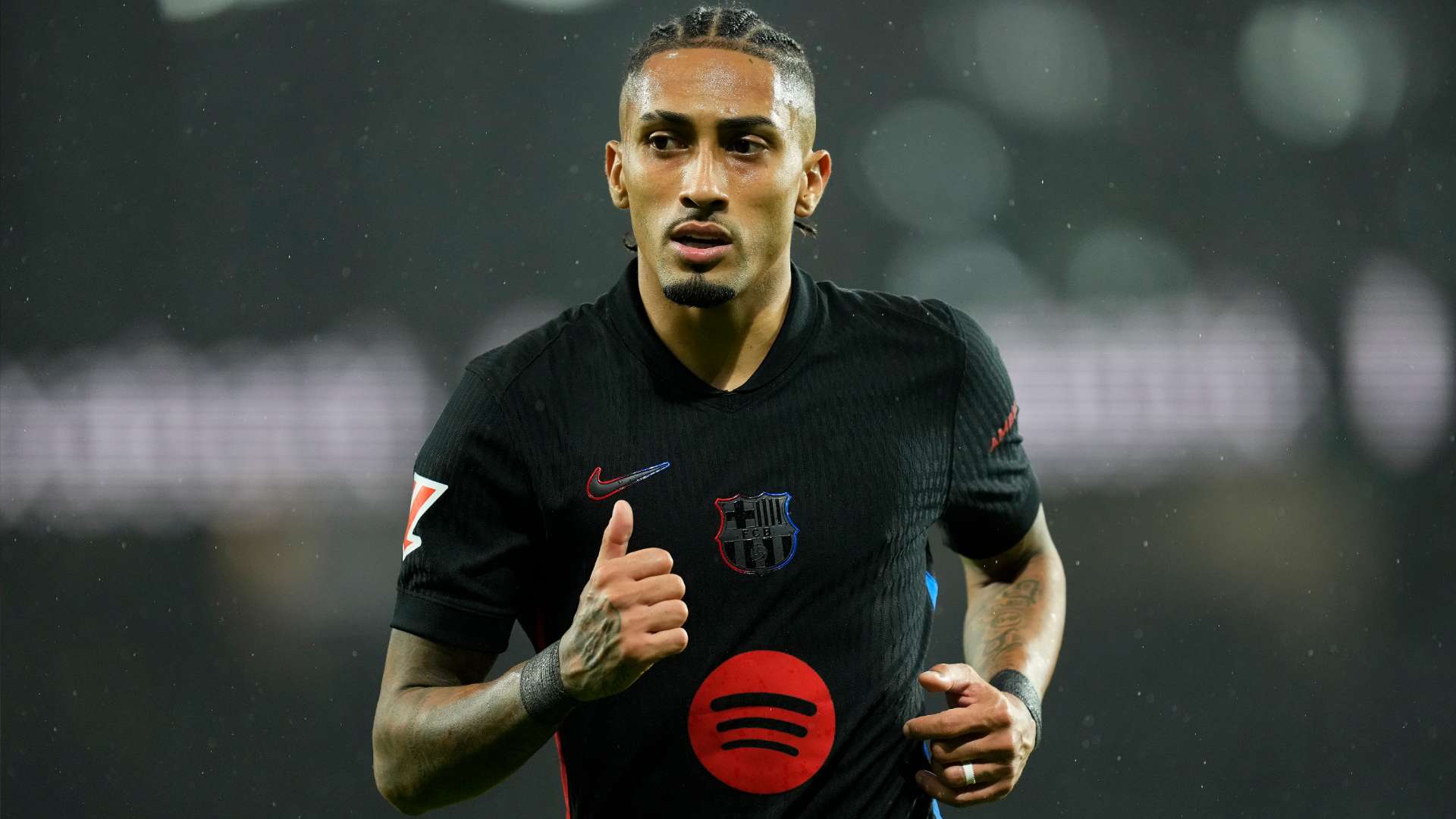 他在面对维 他在面对维